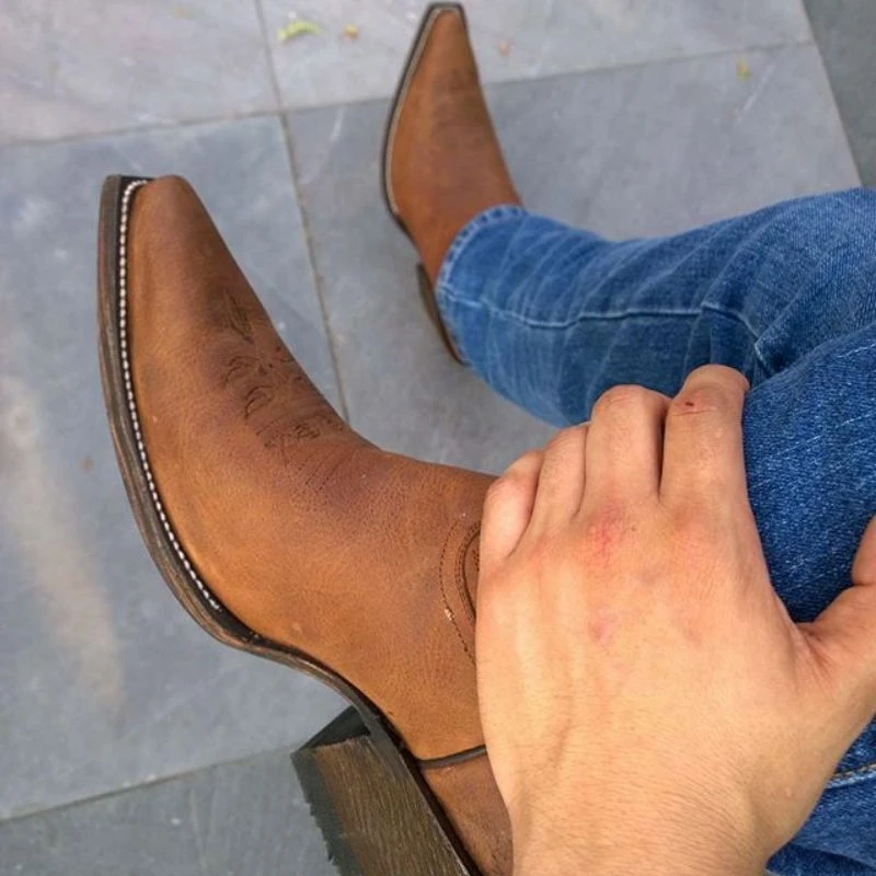 

New Autumn and Winter New Men Faux Suede Thick Heel Pointed Cowboy Boots Rock Boots Knight Boots Exquisite Sewing Fashion KN243