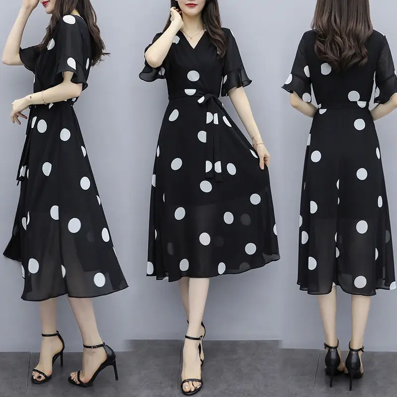 

Women's Spring Summer Style Women's Dress V-Neck Lotus Leaf Short Sleeve White Dot Printing Temperament Ladies Dress SS3107