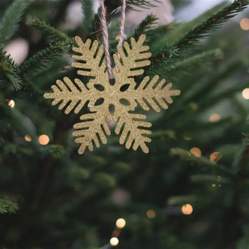 

24pcs Christmas Decorative Snowflake DIY Ornaments Pendants (Assorted Color)