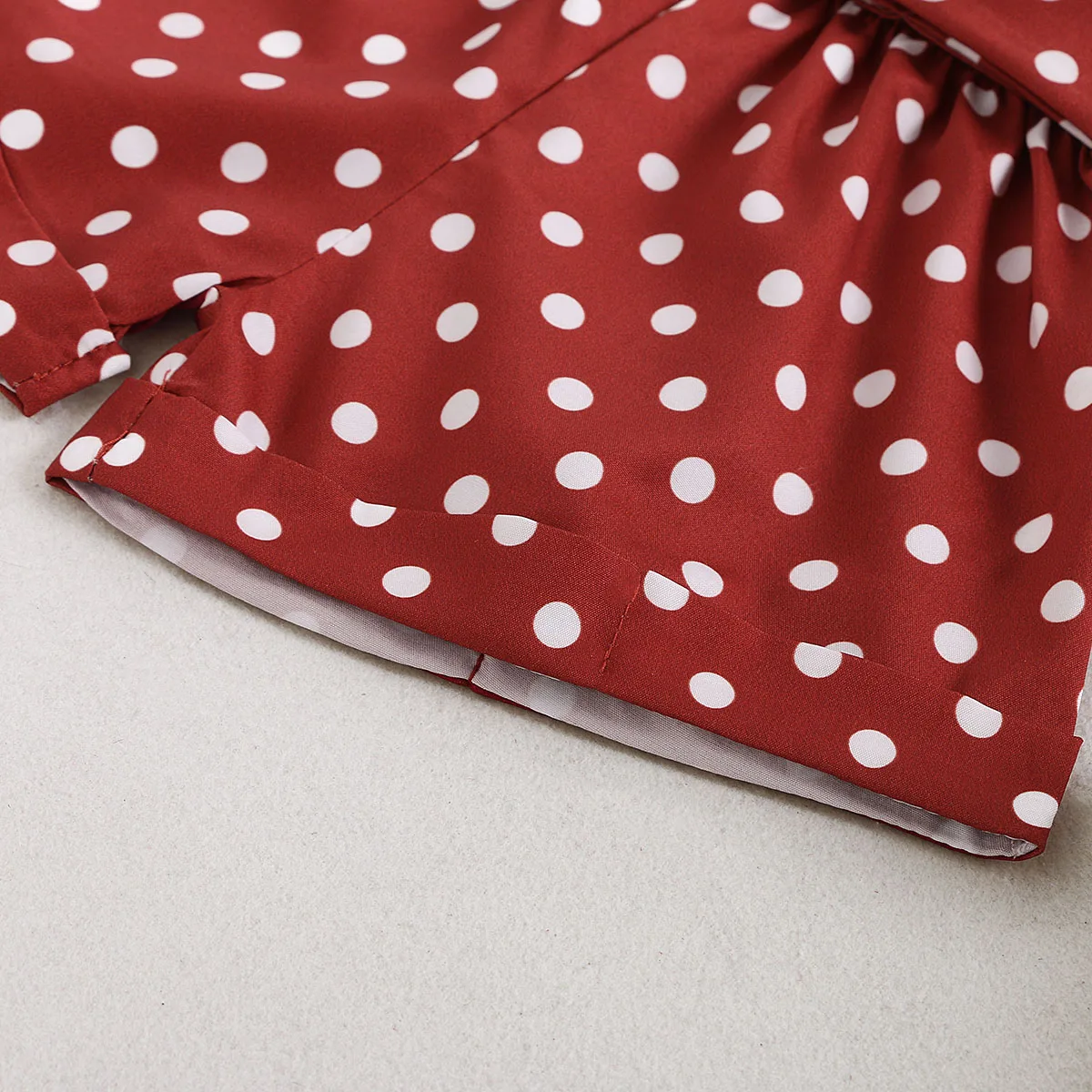 

Girl Clothes Set New Summer Suspender Bow Tie Top + Polka Dot Shorts Fashion Children's Clothes 2-Piece Outfit