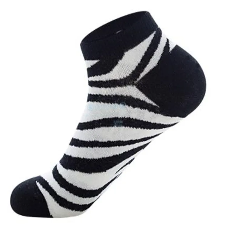 Конская голова черно-белые полосы динозавры радуга планеты мужские и женские