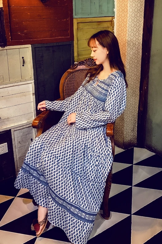 Богемное женское платье свободного кроя с принтом и длинным рукавом ветреное