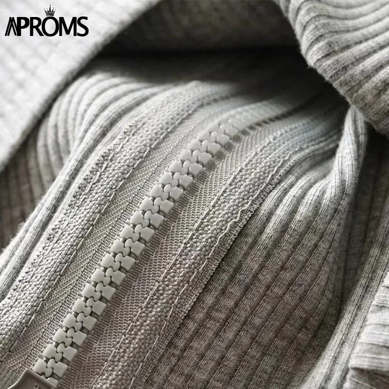 

Aproms White Soft Ribbed Long Sleeve Zipper T-shirt Women Sexy Turn-down Collar Bodycon Tshirt Female Streetwear Solid Top 2020