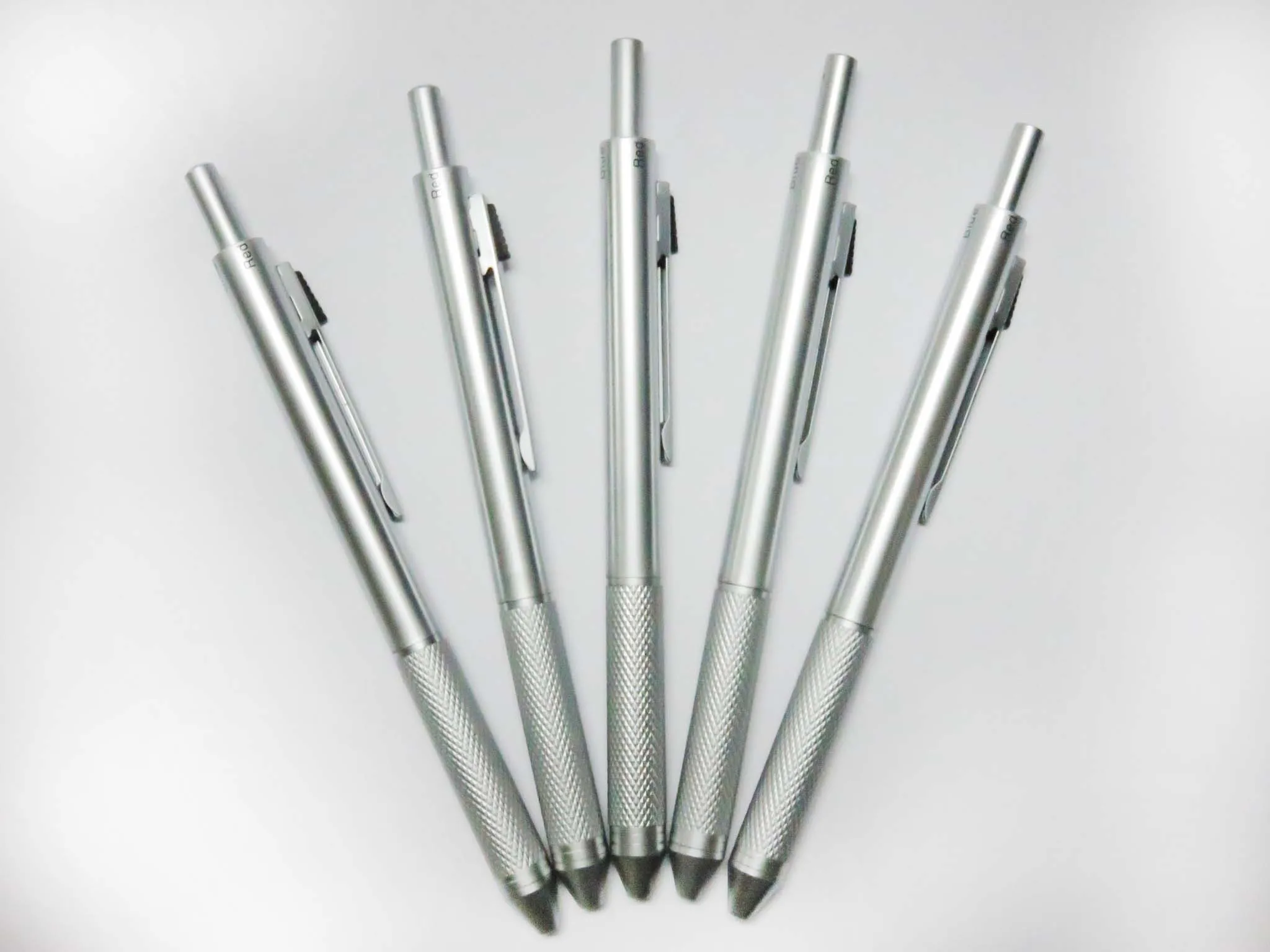 

4 in 1 Metal Ball Pens Multi-Color Ball Pen with 0.5/0.7mm Mechanical Pencil and 3 Color Ballpoint Pens in One