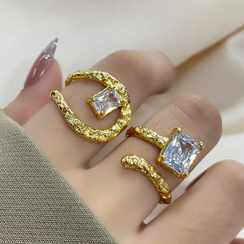 

New Luxury Square transparent Crystal Rhinestone Zircon Irregular Metal Texture Open Adjustable Ring For Women Party Jewelry Y2K