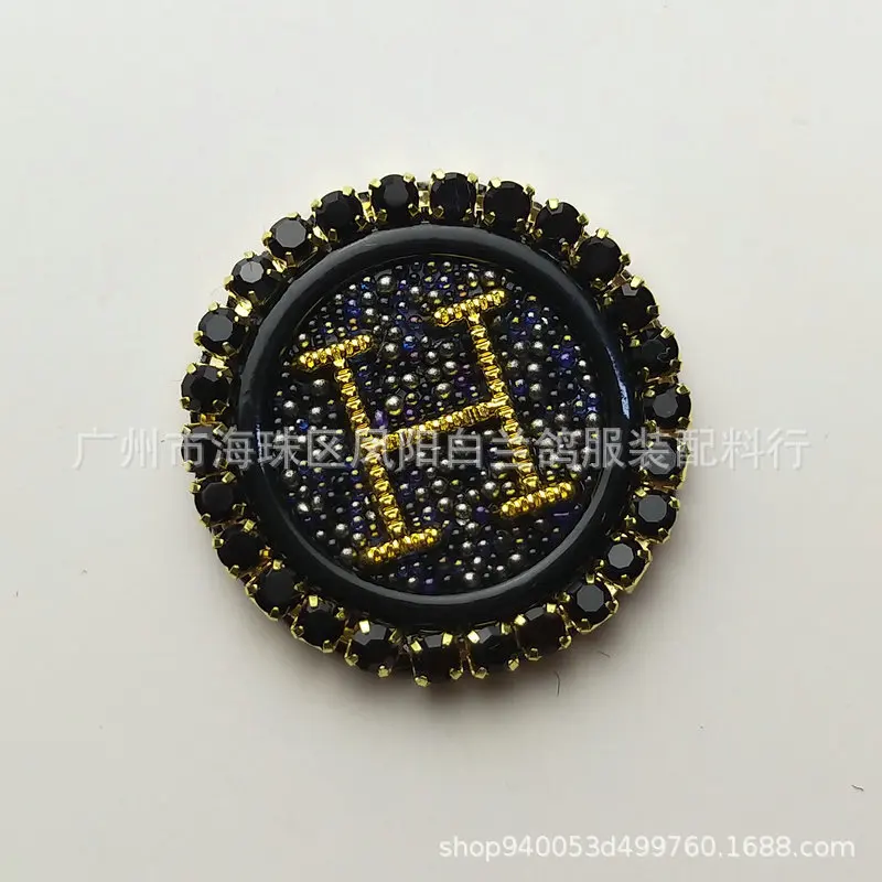 

Creative hardware accessories H chapter embroidery cloth stickers embroidery chapter clothing accessories patch stickers