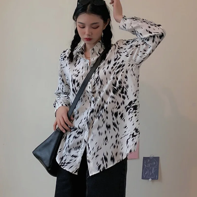 

Chic Spotted Printed Lapel Blouse Loose Spring Long-sleeved Women Shirts Casual Button Loose Tops