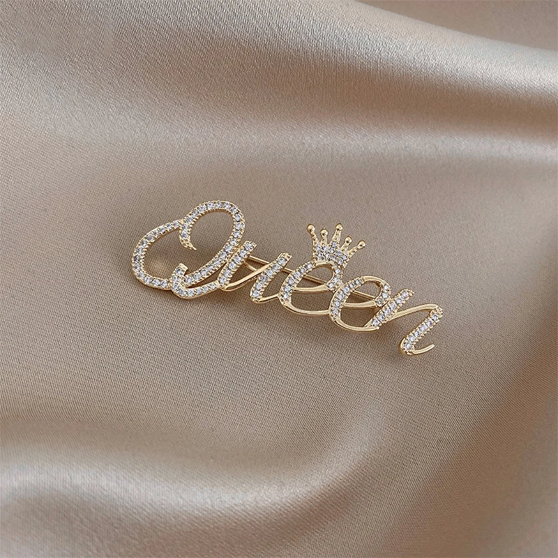 

Letter Queen Rhinestone Brooch Fashion Ladies Banquet Jewelry