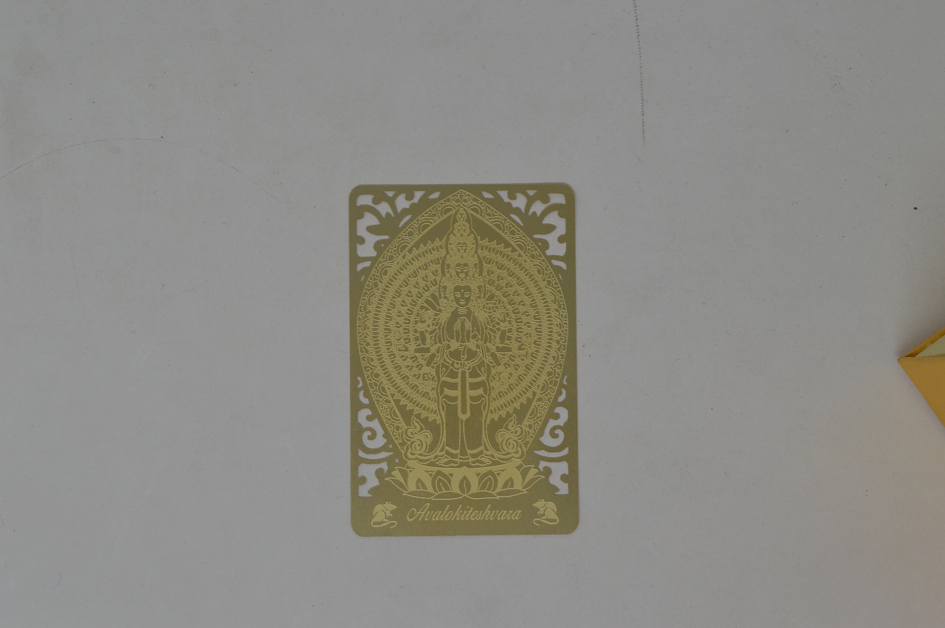 Фэн шуй Бодхисаттва для крыс (Avalokiteshvara) печатная Золотая карта W4128|Статуэтки и