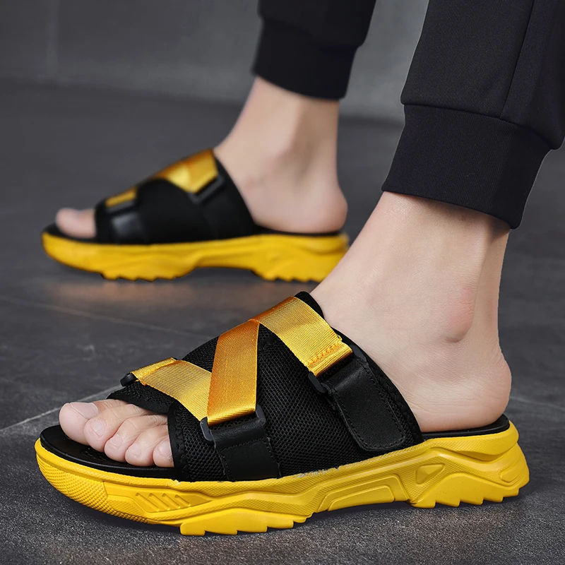 

Slippers for Men 2021 Summer Leisure Beach Flip-flops for Men and Women Designer Shoes Indoor Couples Bathroom Large Size 38-48