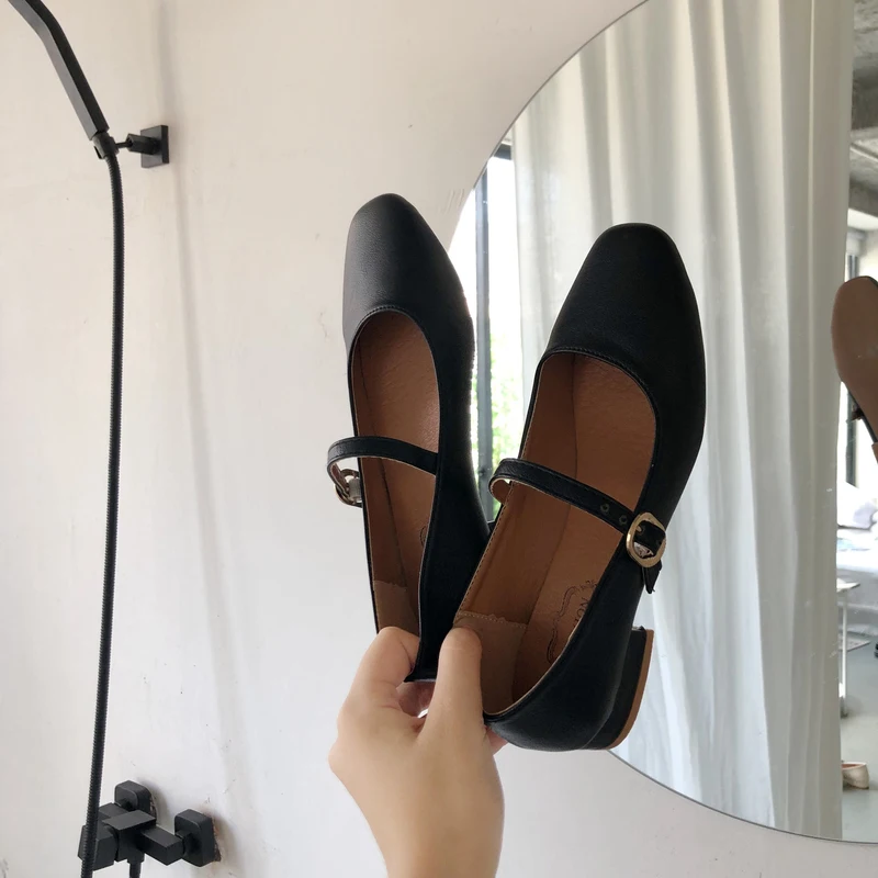 Повседневная обувь женские тонкие туфли с закрытым носком Женская Осенняя