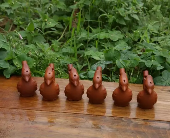 150 шт. из фиолетовой глины под водой свистки в виде птиц окарина камышовка песня