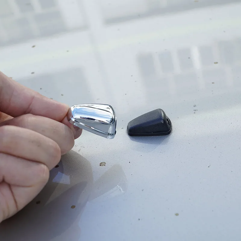 

For Land Rover Discovery 3/4 LR3 LR4 04-16 ABS Car front window wiper hood water spray nozzle cap trim Stickers Car Accessories