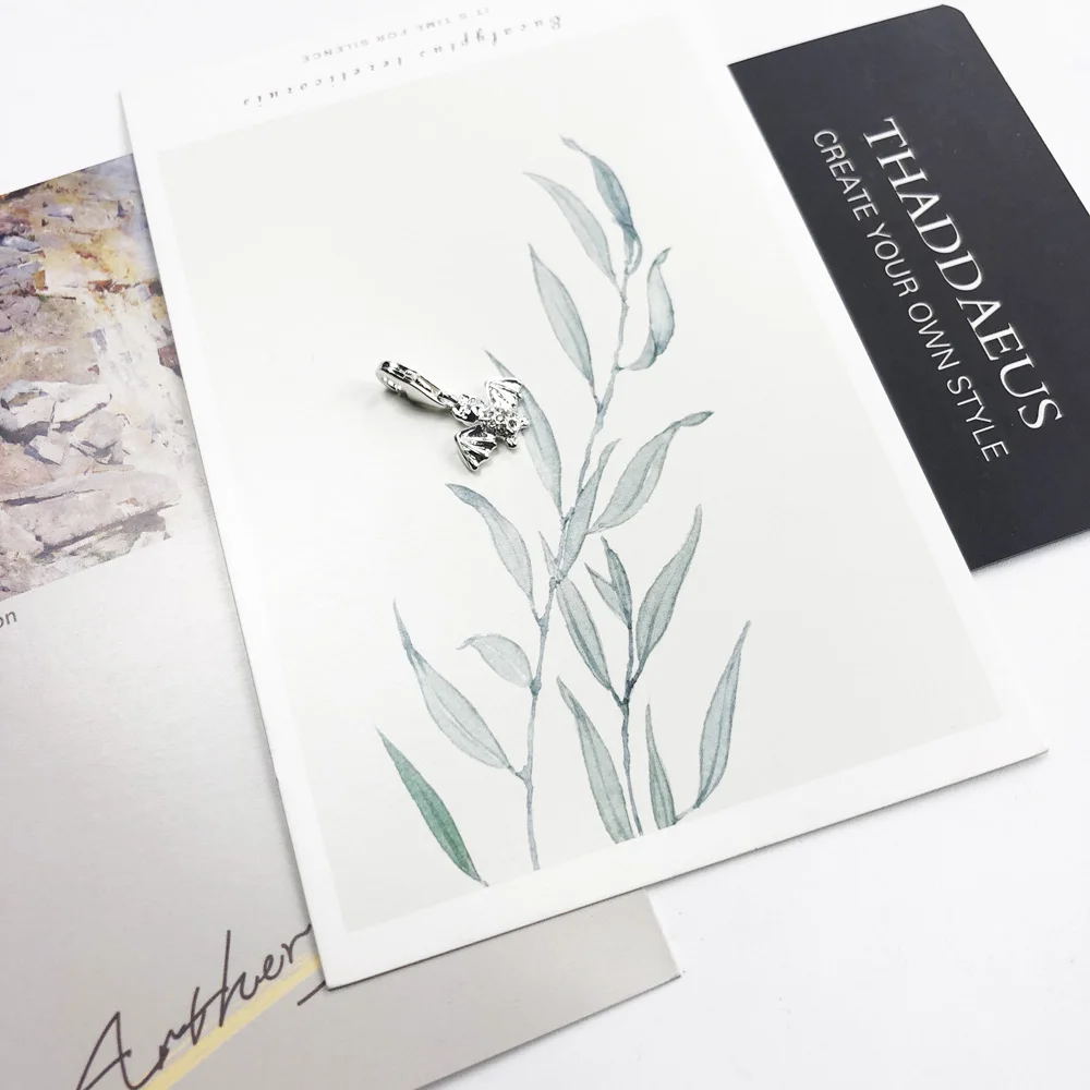 Горячая распродажа Новое поступление готический Хэллоуин Красный CZ вампир