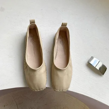 

Shallow Mouth Women Shoes Autumn Female Footwear Modis All-Match Square Toe Casual Sneaker Soft Fall Dress Moccasin 2021 New Lac