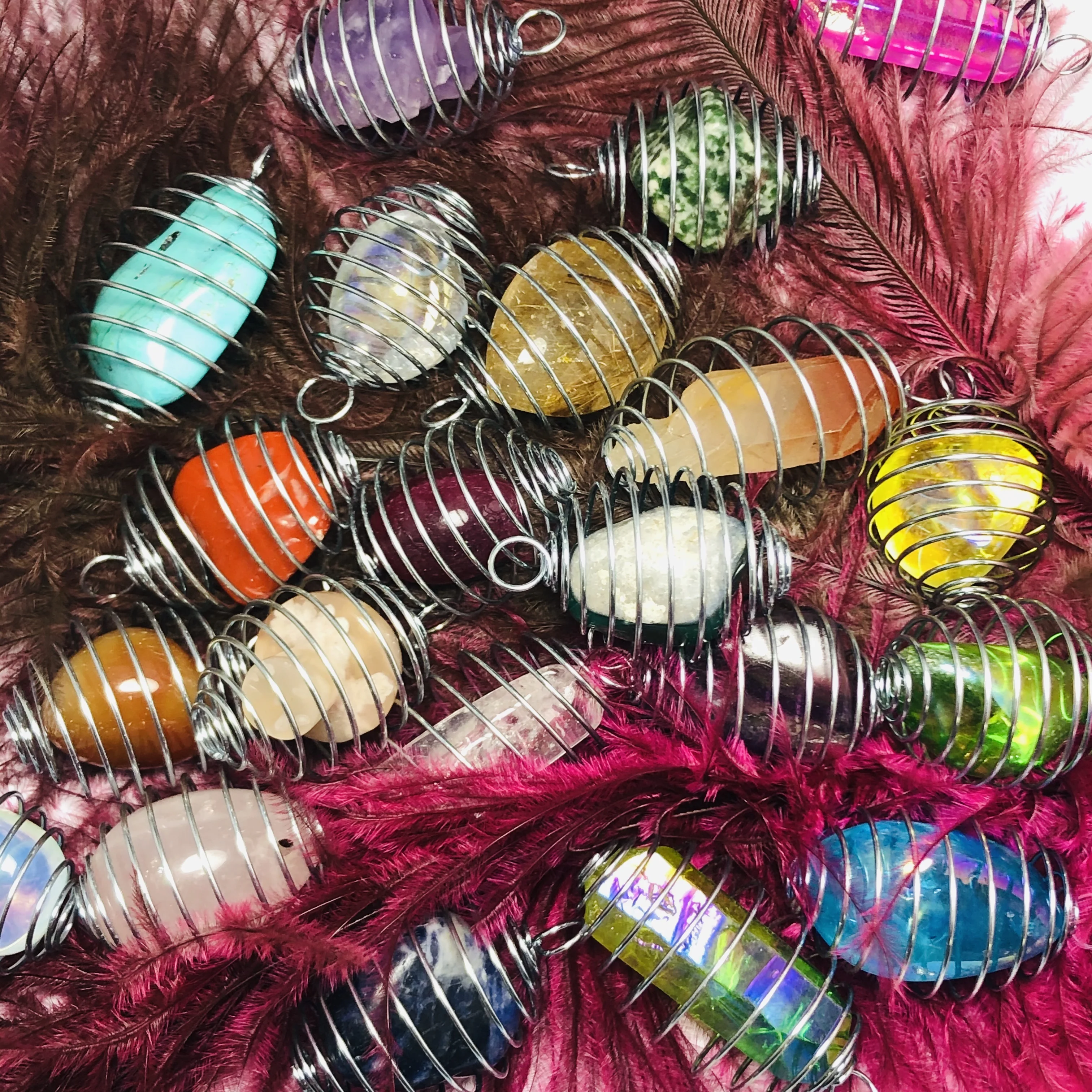 

natural quartz crystal gravel specimen polished tumbled stone