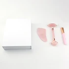 Массажер для лица из трех предметов, розовый КВАРЦЕВЫЙ ролик с розовыми кристаллами, Нефритовый ролик, скребок, щетка для маски, инструмент для лифтинга лица