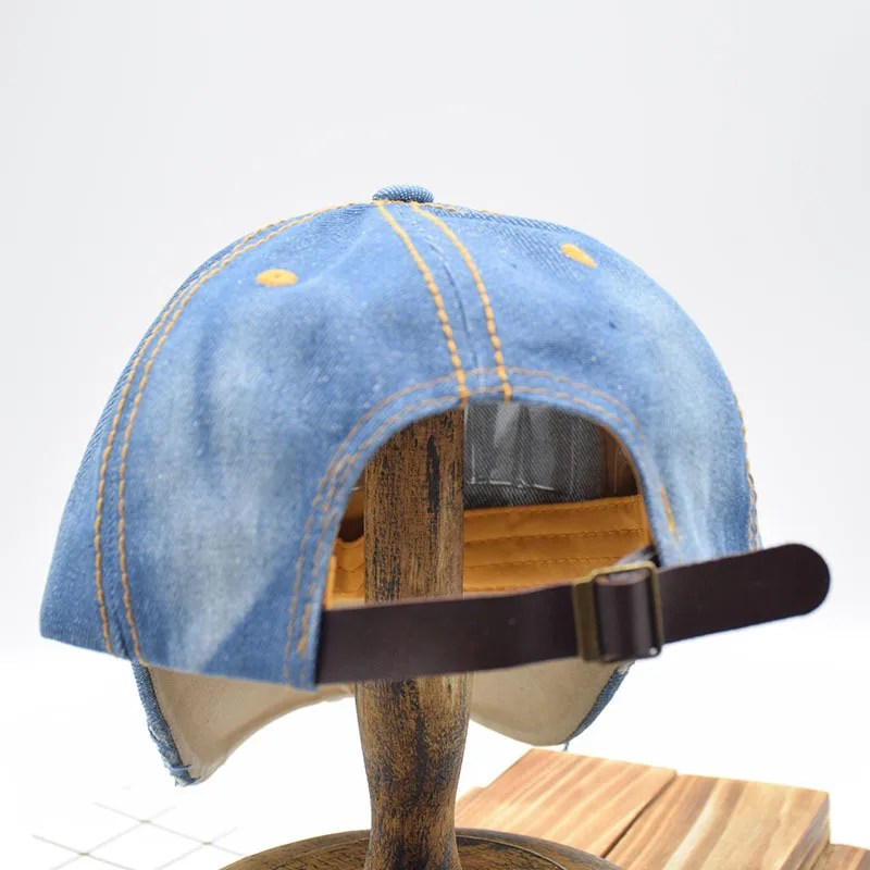 Джинсовая бейсбольная кепка Mouth LOVE Стразы хорошего качества с черепом для спорта