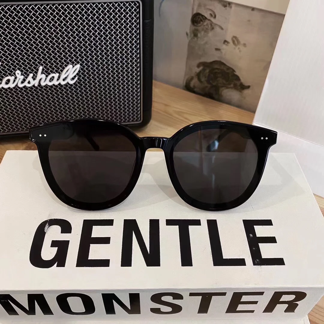 2020 корейские популярные солнцезащитные очки в стиле соло со звездами Модные