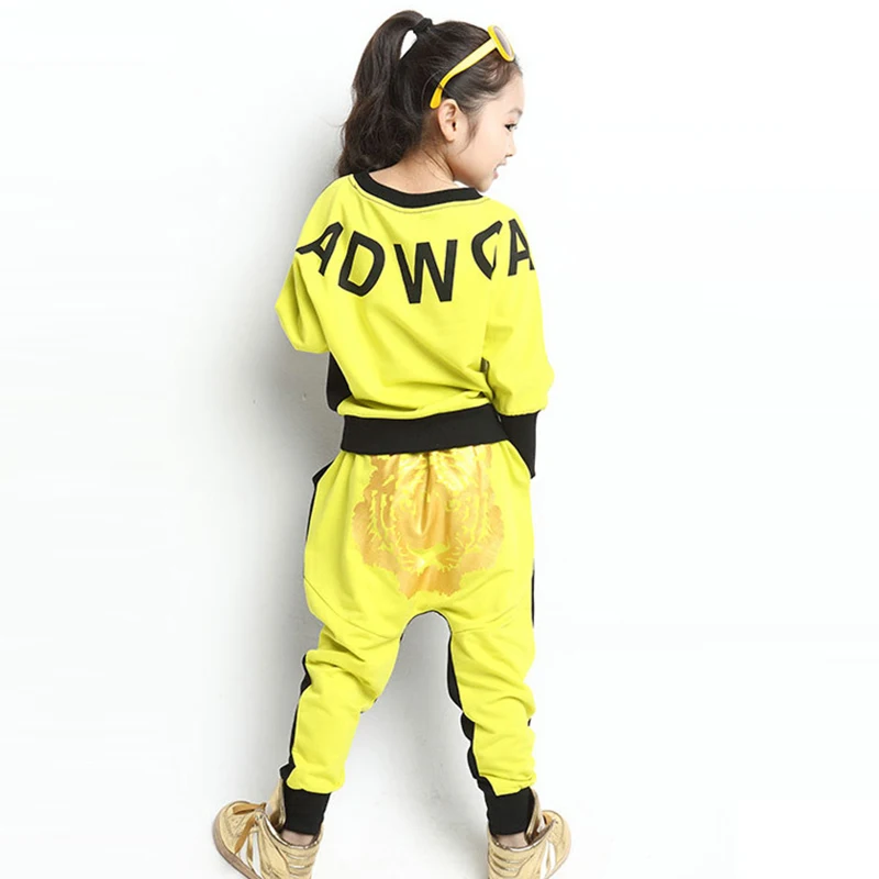 Сезон весна футболка с принтом Тигра для маленьких девочек комплект спортивной