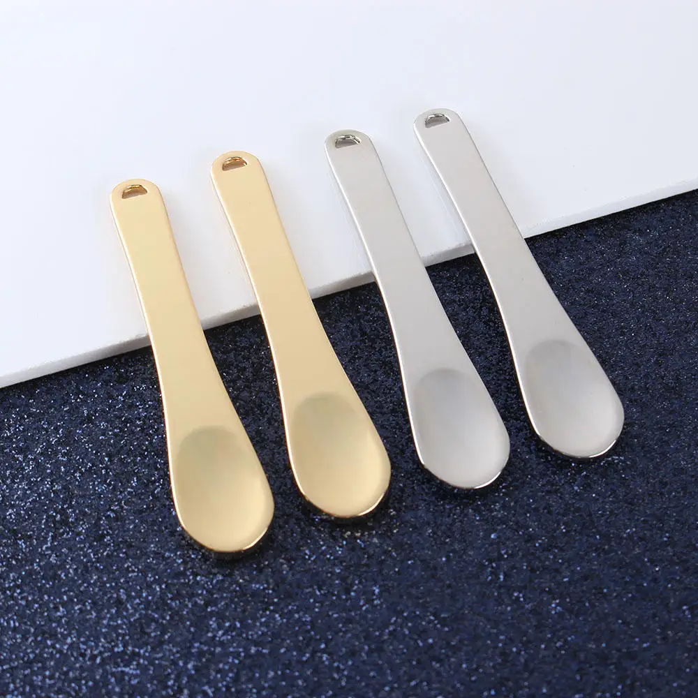 

1pcs Metal Zinc Mini Cosmetic Spatula Curved Scoop Gold Silver Makeup Mask Cream Spoon Eye Cream Stick Face Body Makeup Tools
