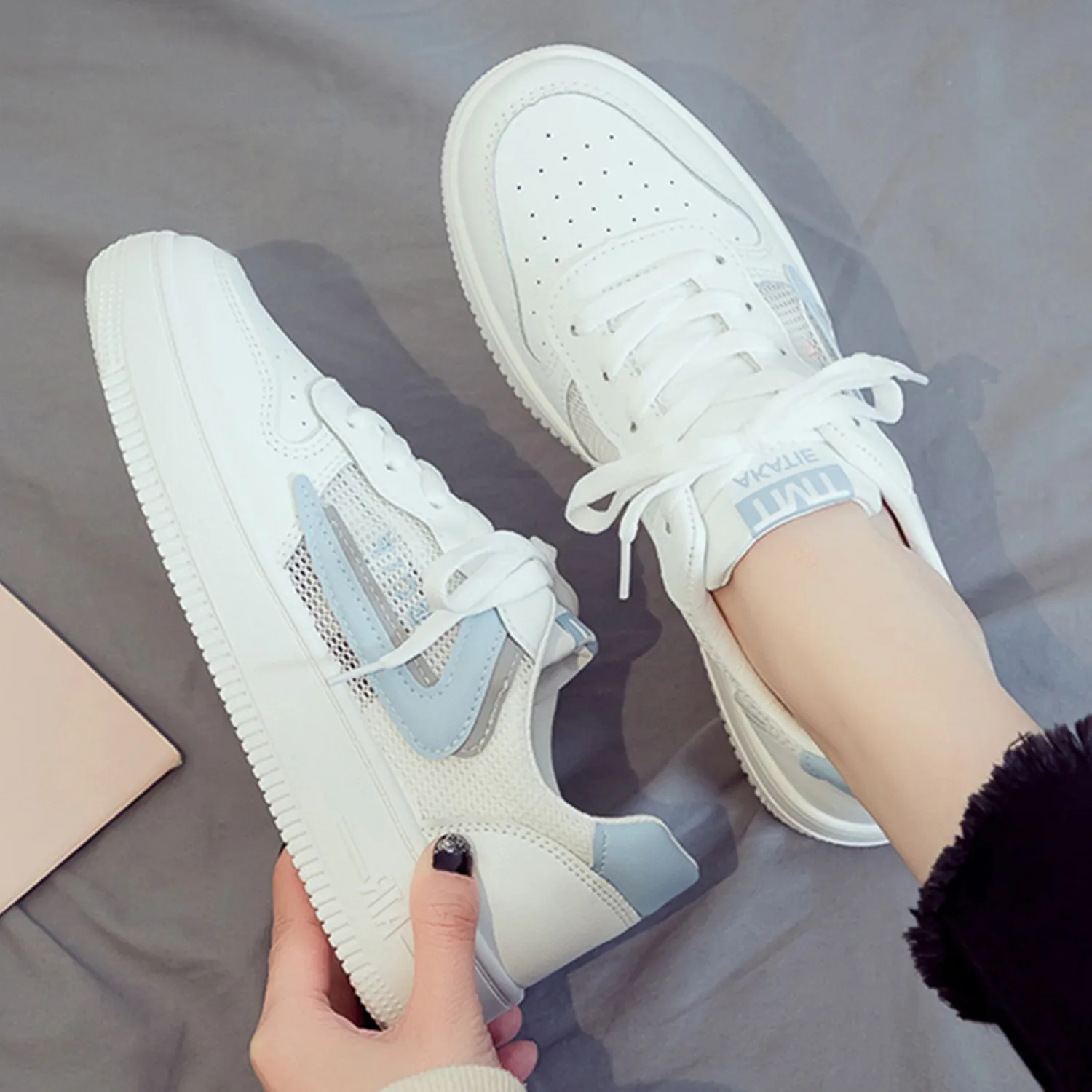Small white shoes for women's shoes 2021 summer new hollow out breathable single network students platform movement sneakers