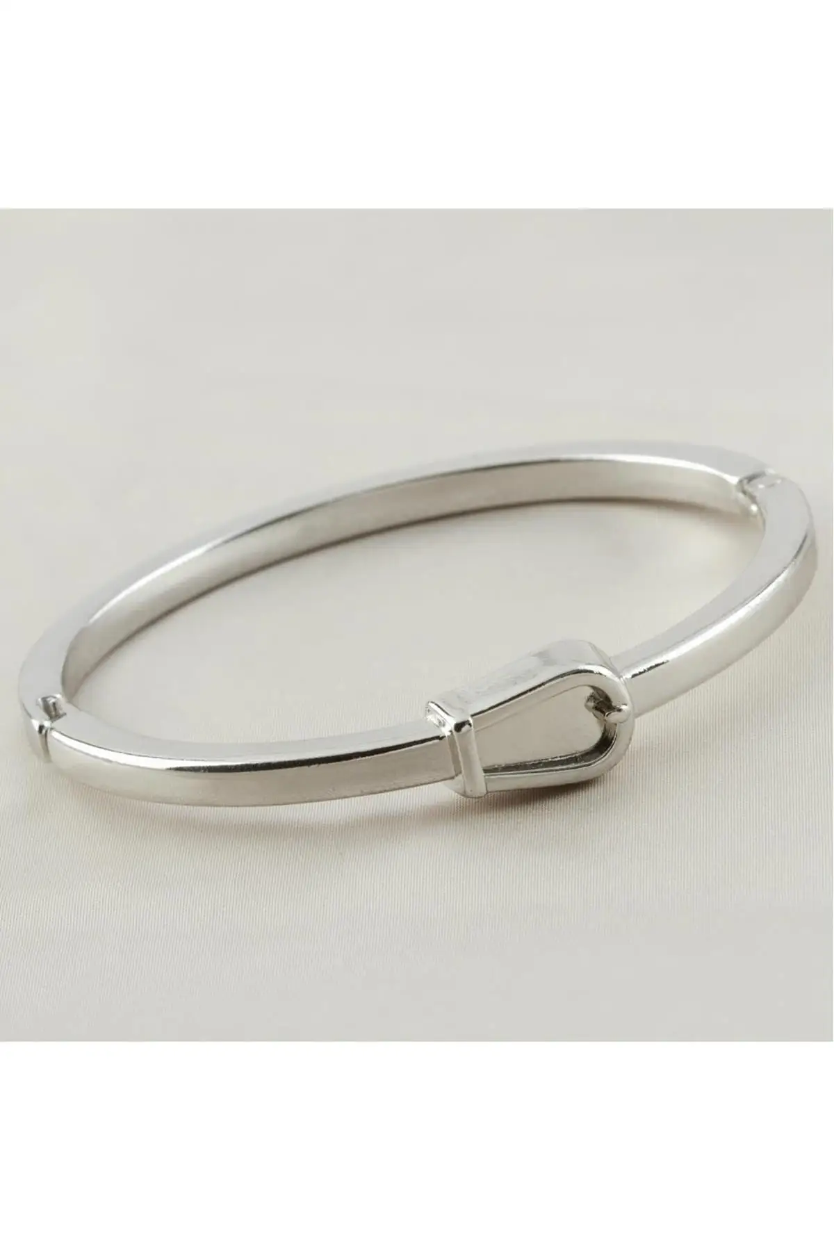 

Women's New Fashion Belt Buckle Figured Handcuff Bracelet