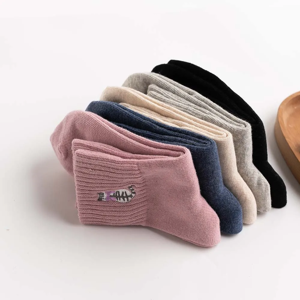 Women's Fashion Cute Embroidered Kitten Pure Cotton Casual Shallow Mouth Socks 5 Pair
