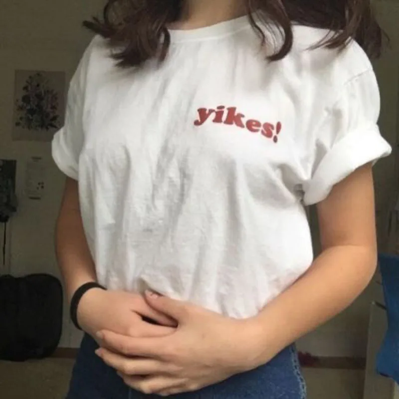 

Женская футболка с надписью Yikes, белая и черная Винтажная футболка с графическим принтом в стиле Харадзюку, забавная хипстерская футболка в ...