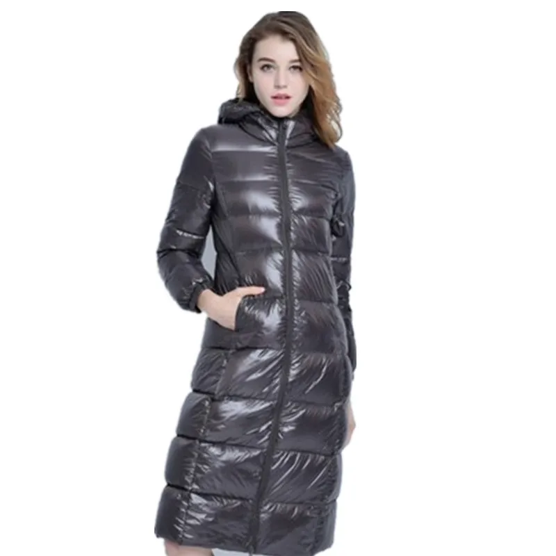 Женская куртка на белом утином пуху с капюшоном тонкое длинное пальто большого