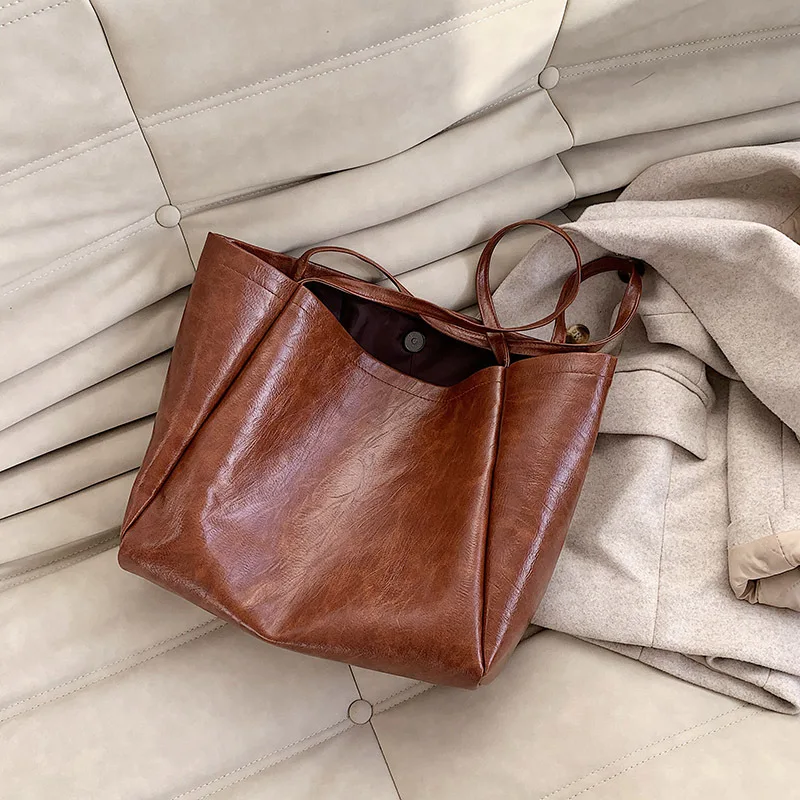 

High-quality Leather Retro Large-capacity Bag Female 2021 Spring New Trendy Fashion Lady Shoulder Bag Casual All-match Tote Bag