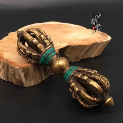 

Изысканные украшения vajra из чистой меди с инкрустированными бирюзовыми старыми патинами
