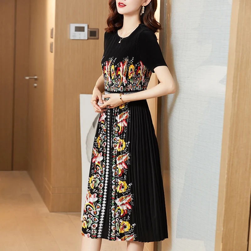 

Женское пляжное платье с коротким рукавом, круглым вырезом и поясом на резинке