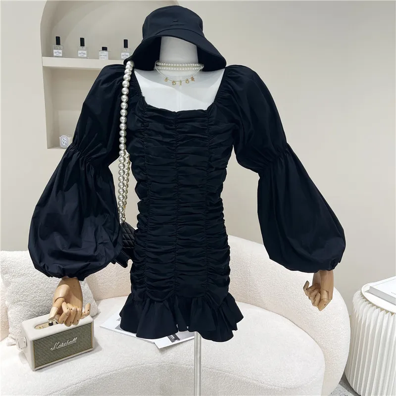 

Women's Spring Summer 2021 Niche Design Fashion Square Neck Exposed Collarbone Lotus Root Sleeve Pleated Temperament Short Dress