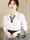 Рубашка из шелка тутового шелкопряда Женская белая универсальная блузка с двумя карманами европейский дизайн женская шелковая рубашка Топ