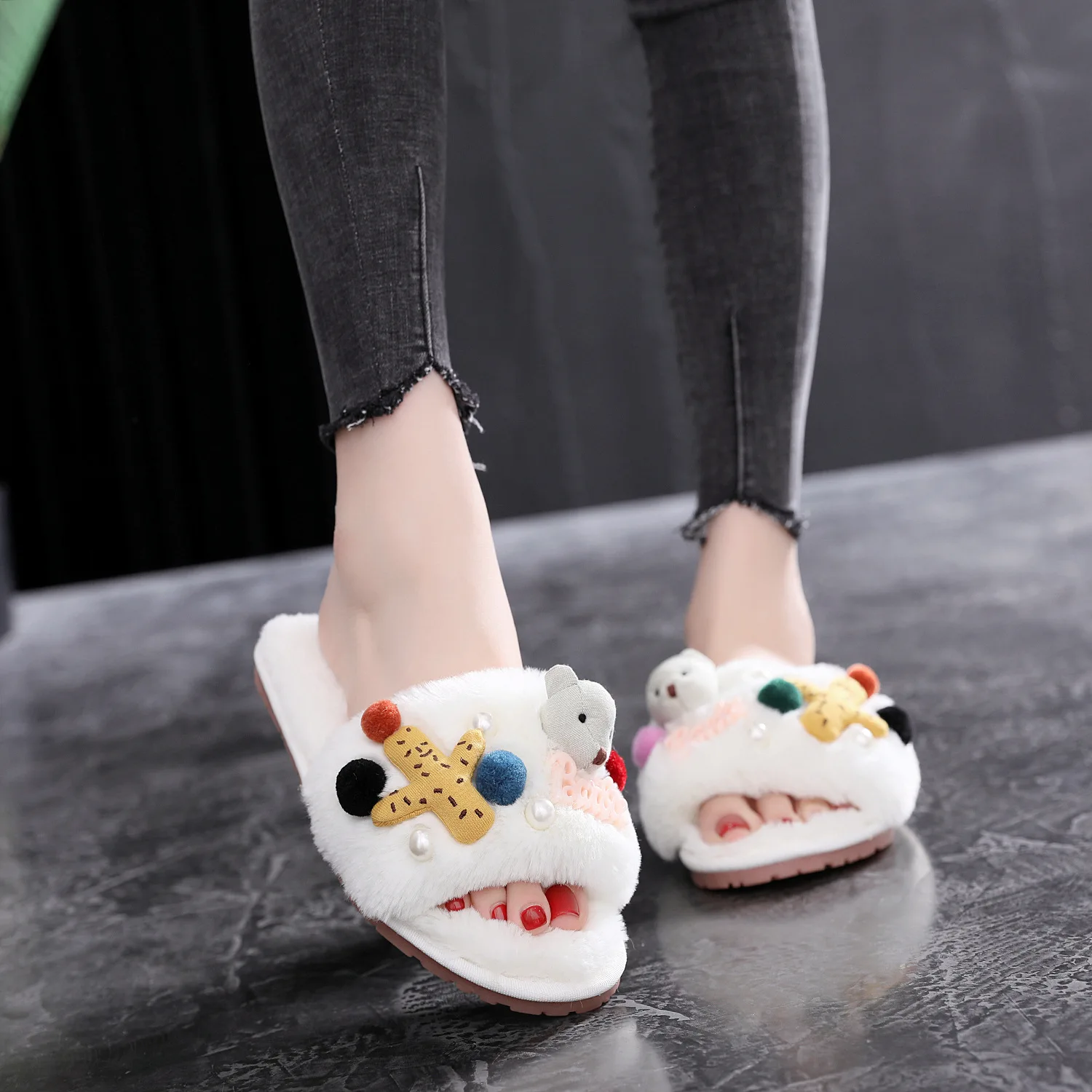 

REDESS Plush Cotton Slippers Women Shoes Home Furry Fall Winter Outdoor Wear Light Soft Comfortable Indoor Travel