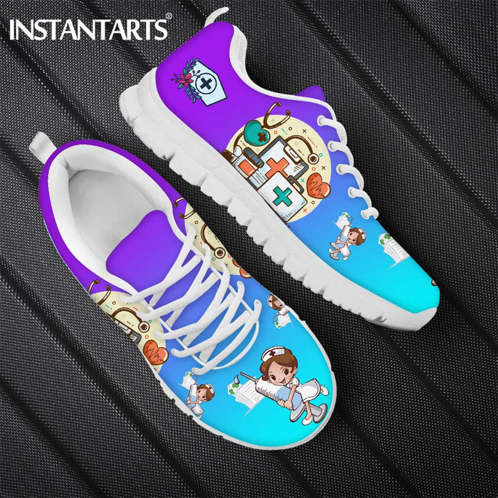 

Женские кроссовки на плоской подошве INSTANTARTS, с градиентным мультяшным рисунком медсестры и медицины, удобные повседневные сетчатые кроссов...