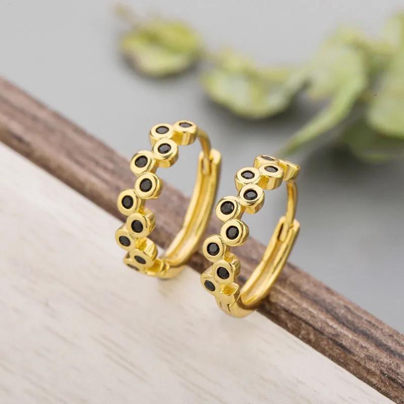 New Fashion Black Zircon Hoop Earrings For Women Golden/White Round Circle Tiny Huggie Charm Ear Nail Piercing Earring Jewelry