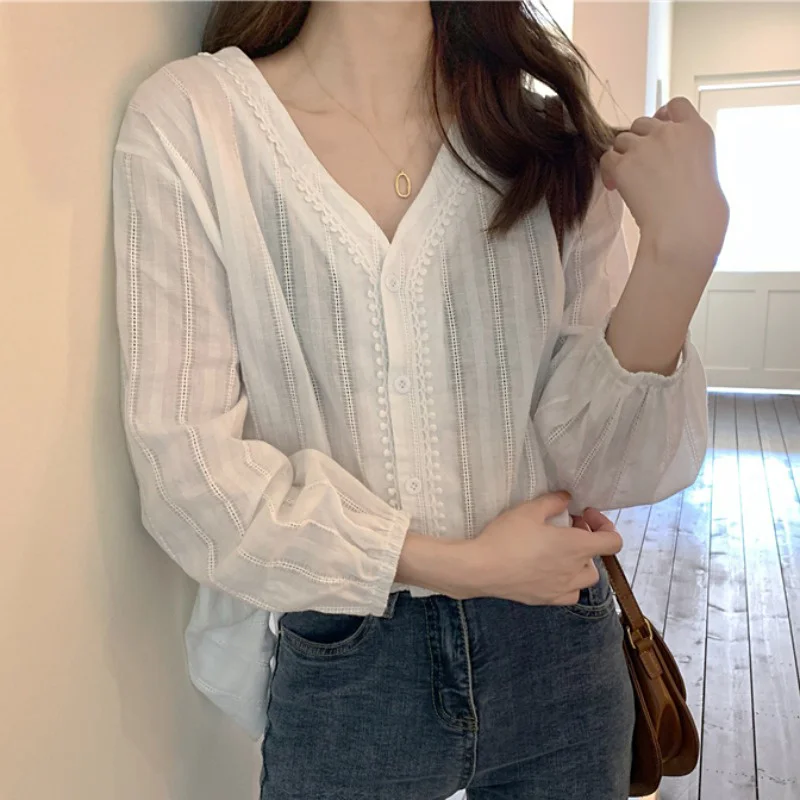 

Кружевная рубашка с V-образным вырезом рубашка с рукавом 2021 короткий женский топ с широкими штанинами одежда для ранней осени рубашка Rac