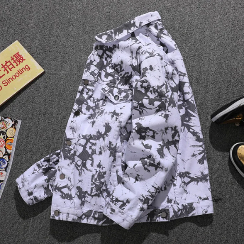 Джинсовка Мужская зауженная с камуфляжным принтом хлопковая куртка из денима