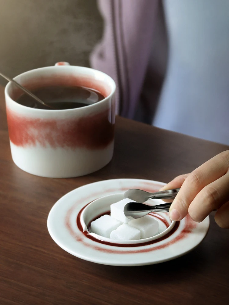 Семейная кофейная чашка с блюдцем креативная красная белая смешанных цветов для