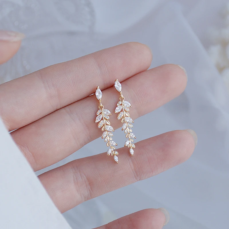 

Fashion Charm Tassel Drop Earrings for Women Shiny Zircon Birthday Romantic Metal Thin Earring Lady Wedding Jewelry 2021 Trend