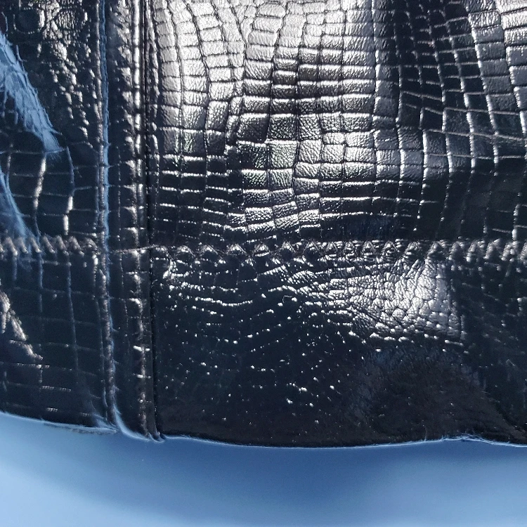 Сделан из искусственной кожи с узором крокодиловая кожа Топы на бретельках