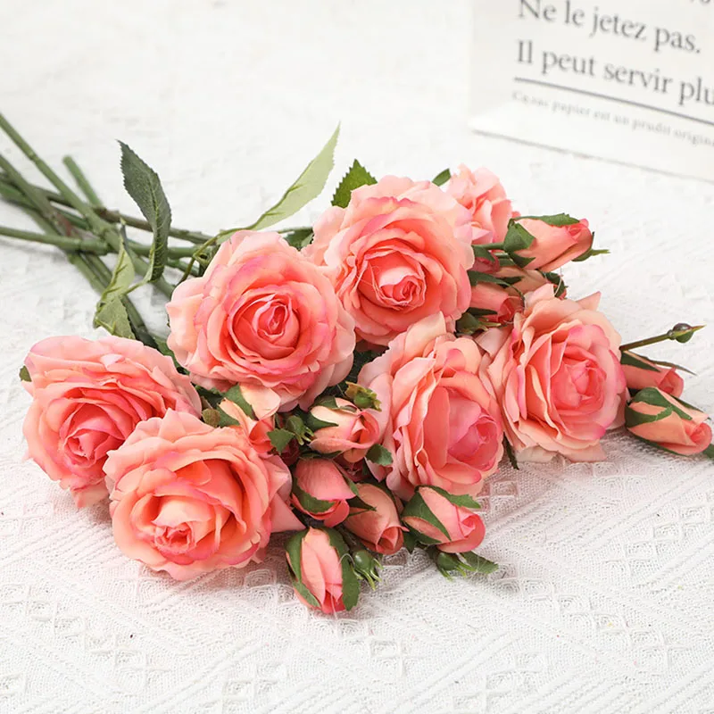 

Party Table Centerpieces 1 Flower 2 Buds Moisturizing Rose Artificial Flowers Gift Box Decor Interior For Home Wedding Bouquet