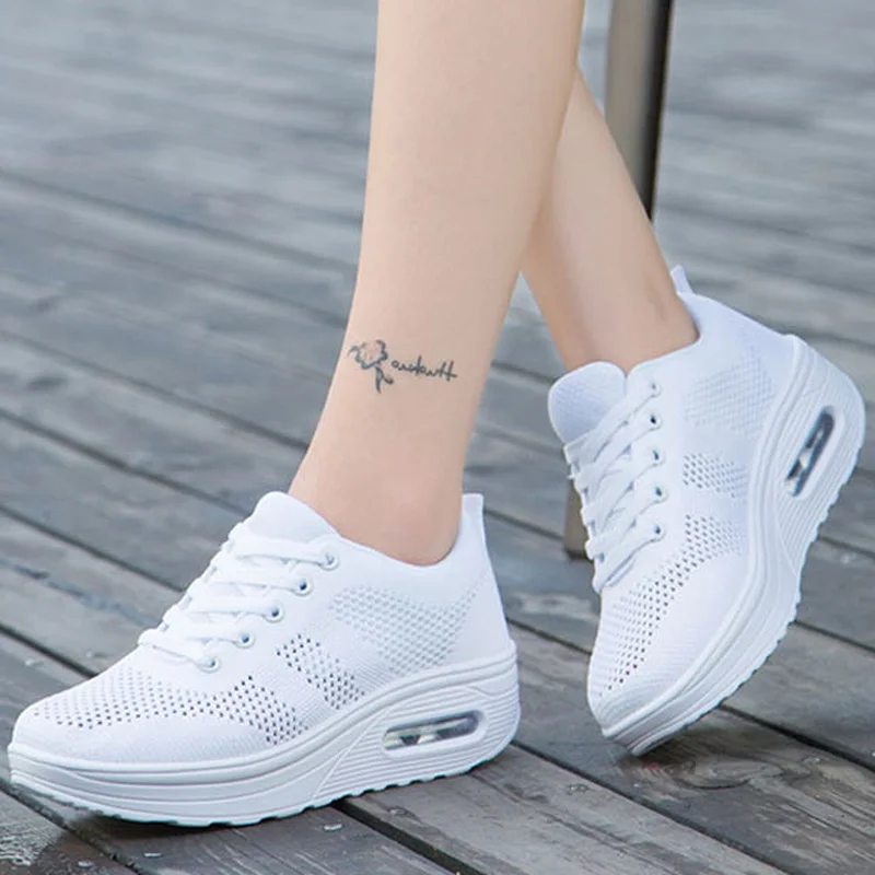 Кроссовки женские спортивные беговые сетчатые дышащие на шнуровке повседневная