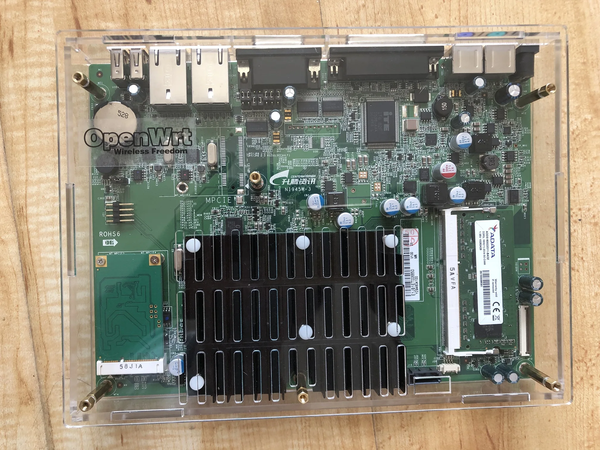 

Двойная гигабитная мягкая маршрутизация Lede Openwrt с низким энергопотреблением, Поддержка маршрутизатора Docker