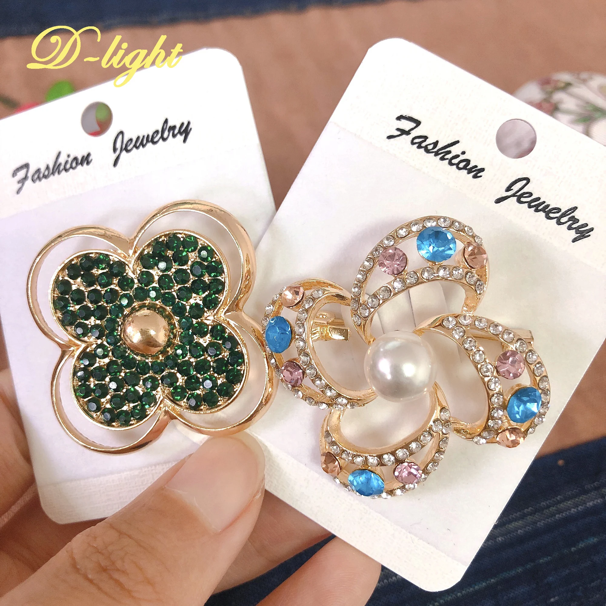 Изысканная брошь в виде четырехлистного клевера из сплава милые и элегантные