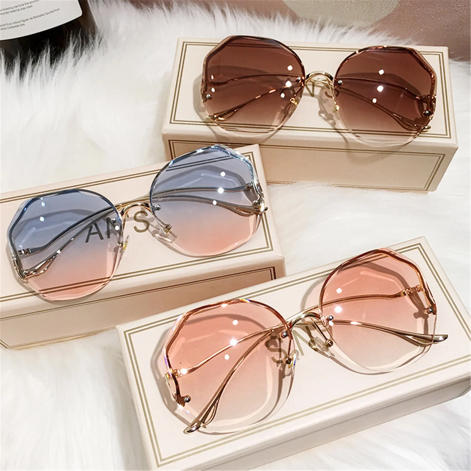 

Новинка 2021, модные градиентные солнцезащитные очки, роскошные брендовые солнцезащитные очки без оправы, очки с ограненными линзами, нестан...