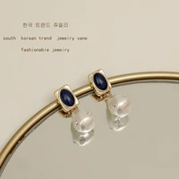 2021 new fashion pearl earrings female french palace retro special shaped pearl earrings female earrings tide