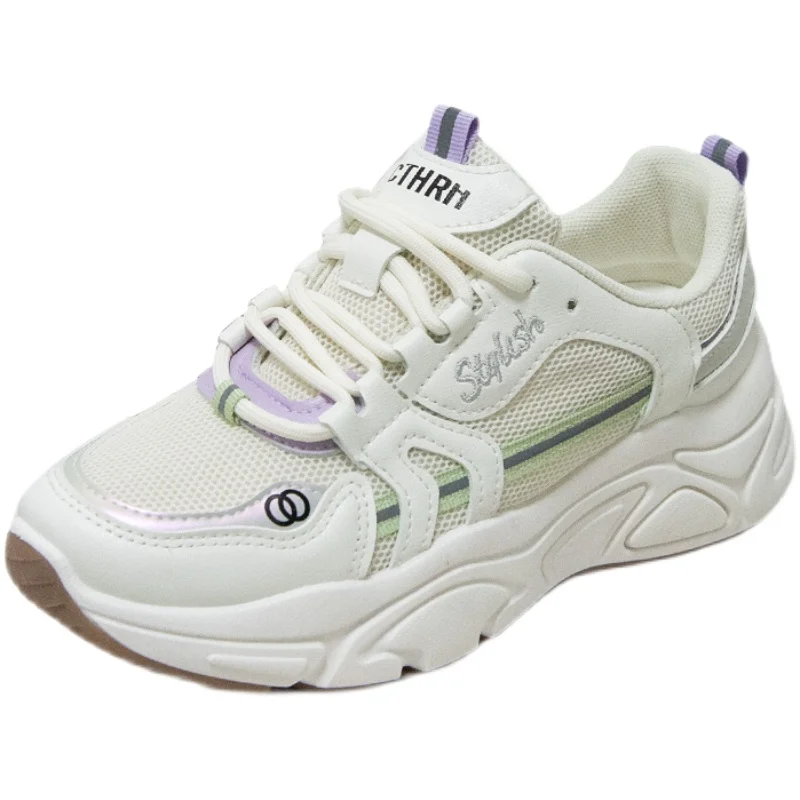 

New versatile white shoes for autumn and winter 2020